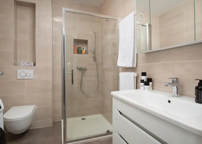 Nest & Work Retreat *