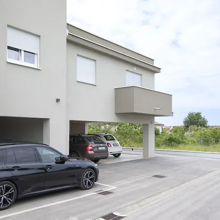 Lejlighed Nest & Work Retreat Pula